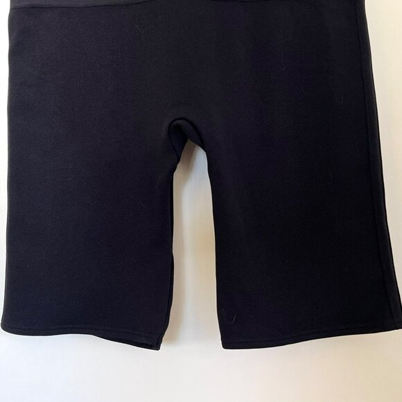 SPANX BLACK MID-RISE SHAPEWEAR MID-THIGH SHORTS SIZE MEDIUM - Picture 6 of 6